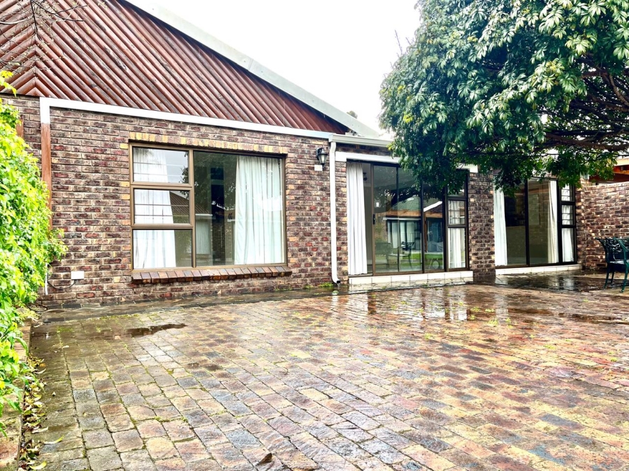 2 Bedroom Property for Sale in Keurboomstrand Western Cape